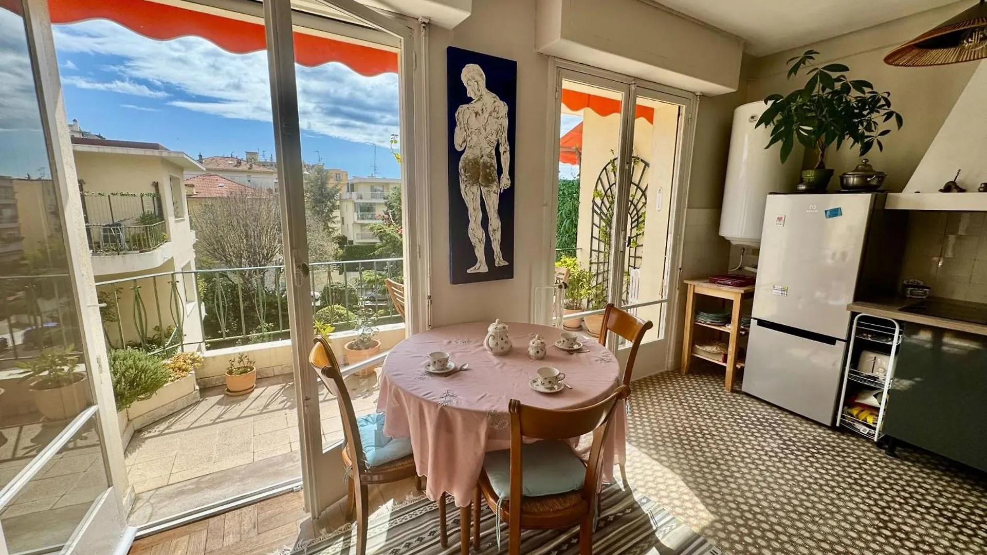 Апартаменты Beautiful T2 With Balcony Near Downtown Ницца